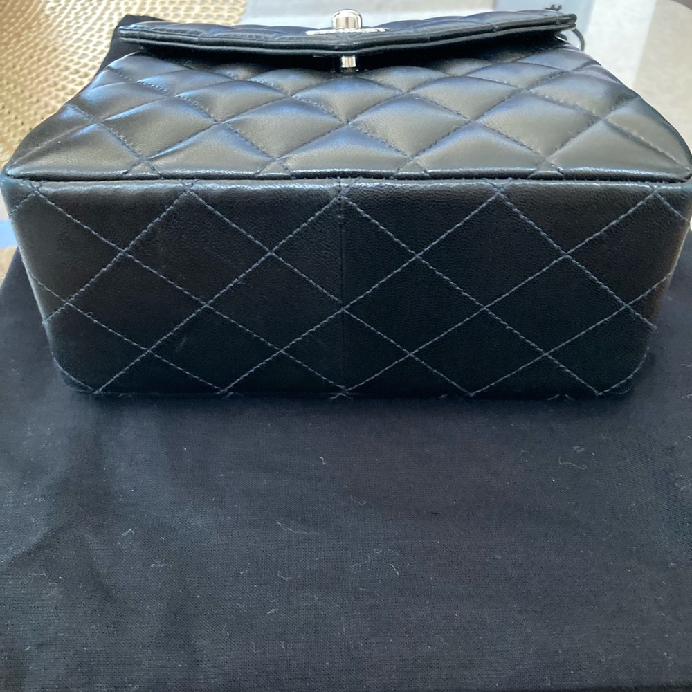 Pre-Loved Authentic CHANEL Black Leather Handbag - Picture 7 of 12